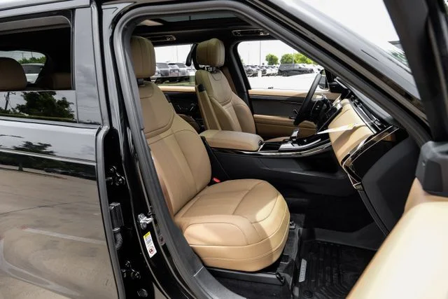 New 2026 Black Land Rover SE image 44