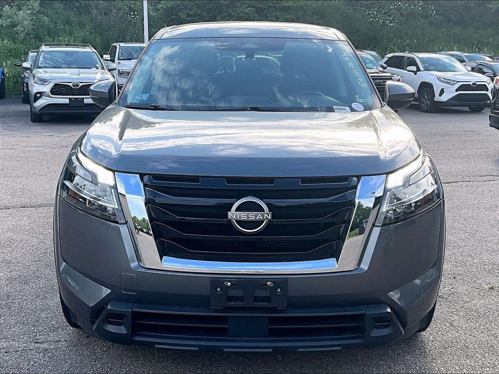 Used 2022 Gray Nissan S image 2