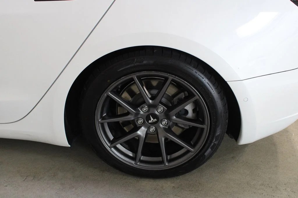Used 2021 White Tesla Long Range image 27
