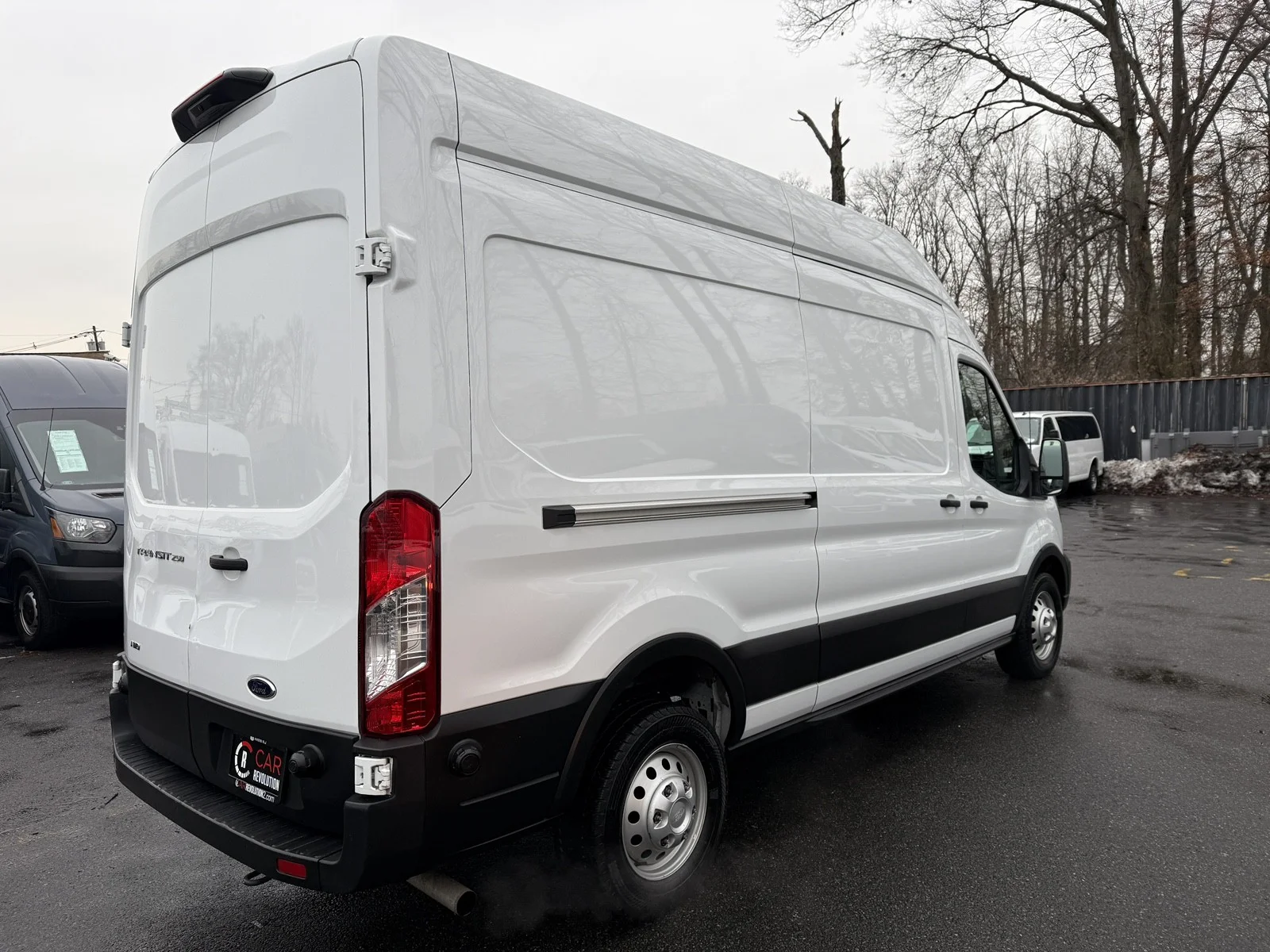 Used 2024 Oxford White Ford T-250 148
