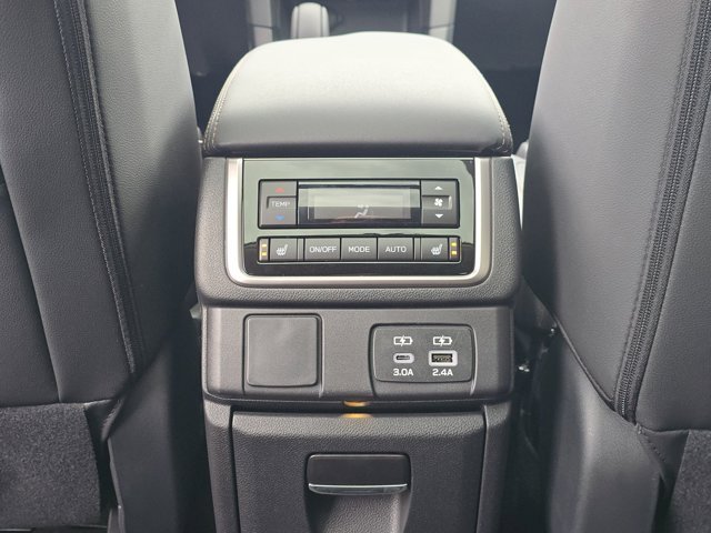 New 2026 CRYSTAL BLACK SILICA Subaru Limited Bronze Edition 7-Passenger image 20