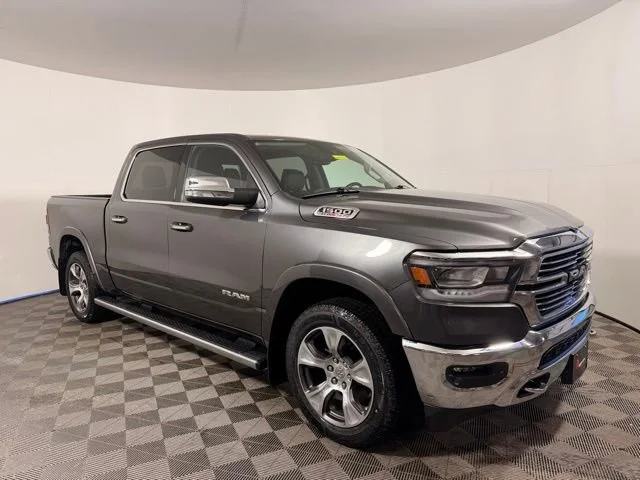 2022 RAM 1500 Laramie 4x4 Crew Cab 5'7's photo