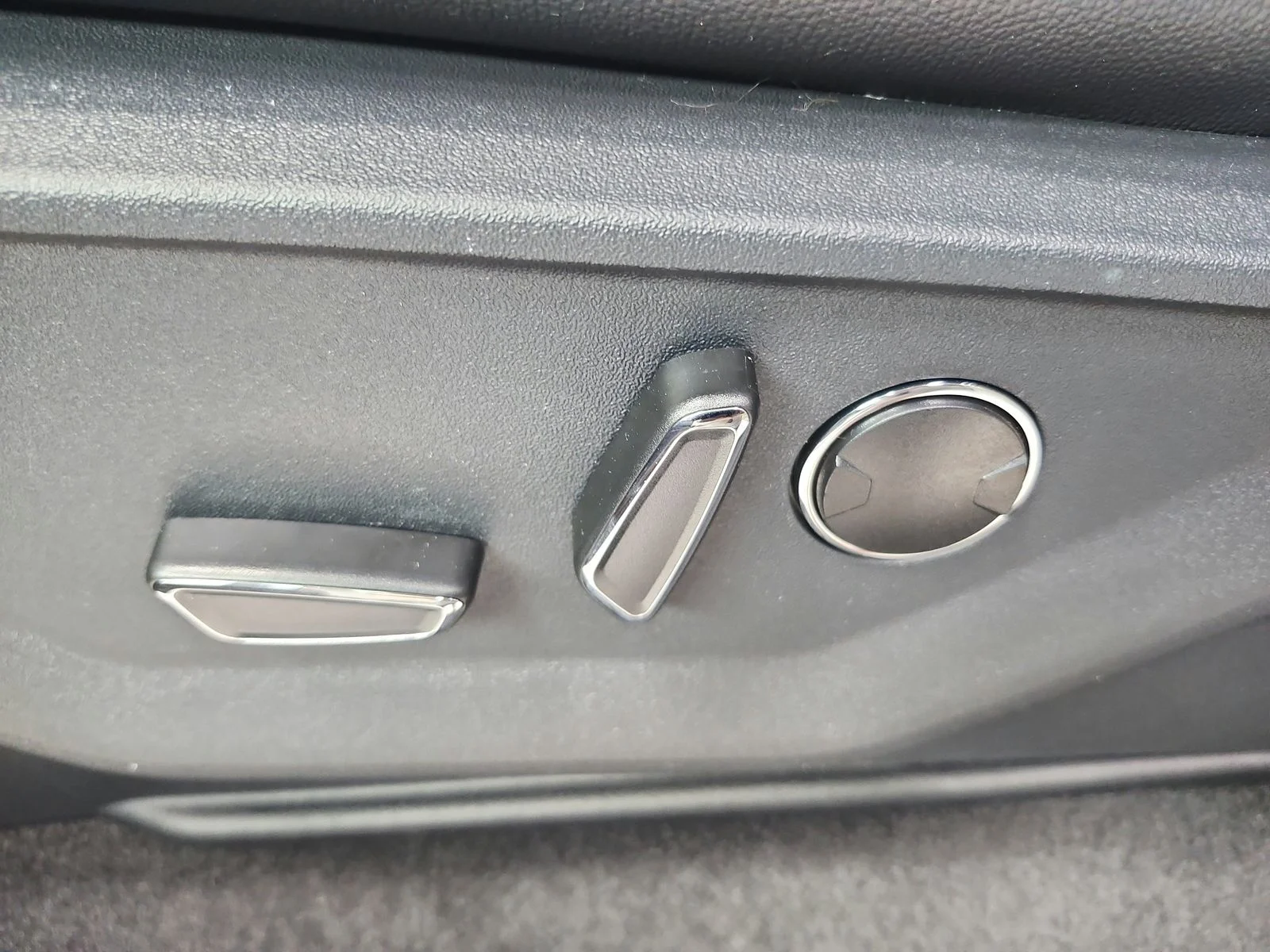 New 2026 Gray Ford Lariat image 20