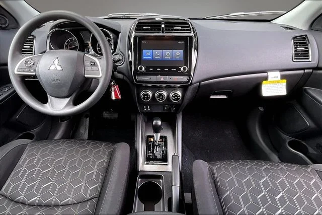 New 2026 Black Mitsubishi 2.0 S image 5