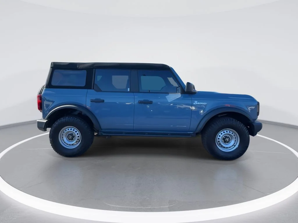 Used 2023 Gray Ford Base image 9