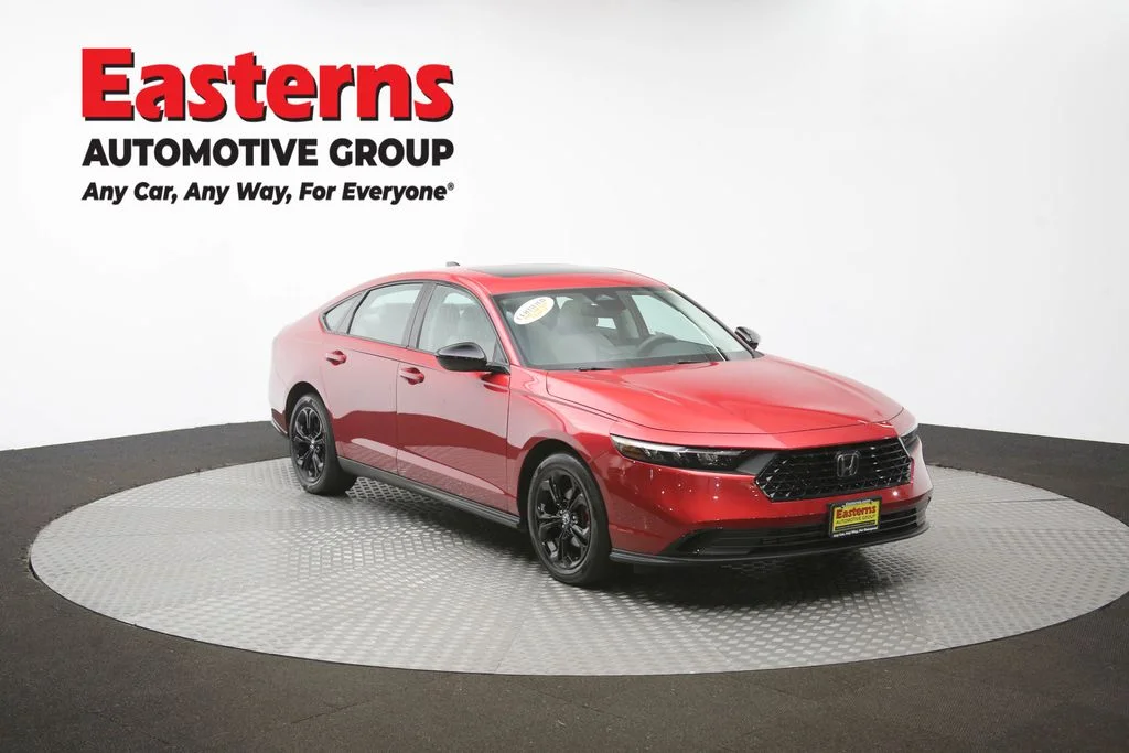 Used 2025 Red Honda SE image 49