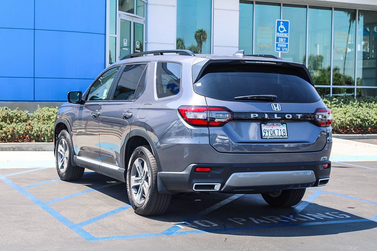 2026 Honda Pilot EX-L - Photo 8