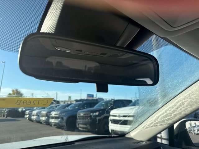 Used 2022 White Toyota XLE image 21
