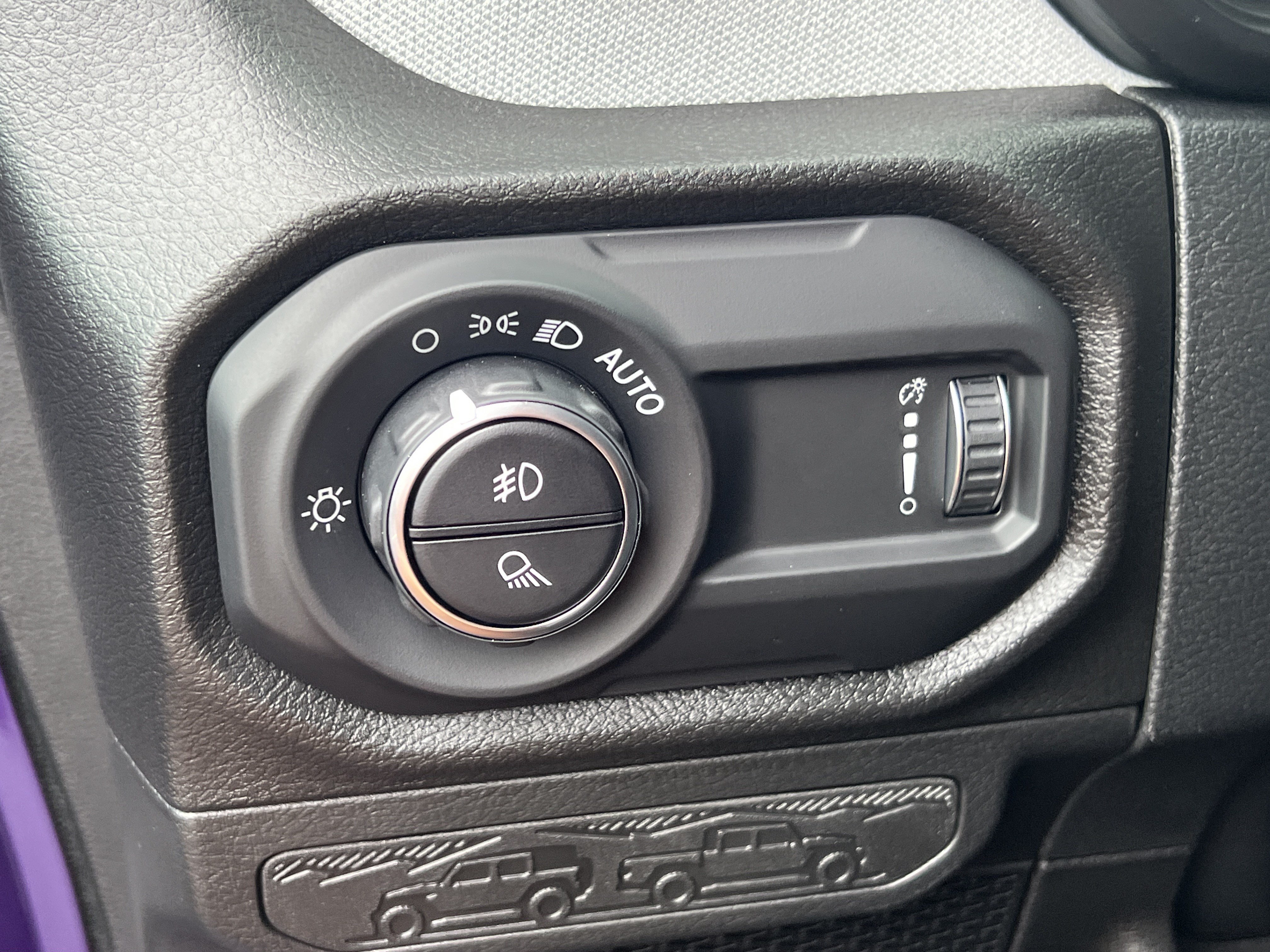 New 2026 Reign Jeep Sport S image 24