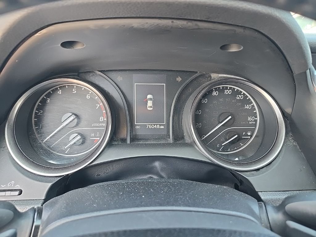 Used 2022 White Toyota SE image 12