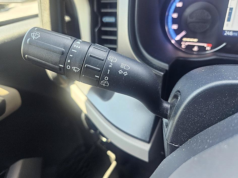 Used 2023 Cactus Gray Ford Wildtrak image 18
