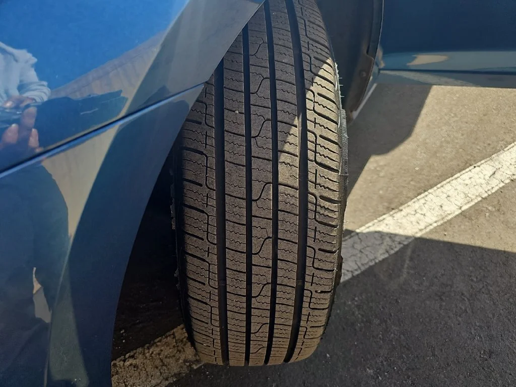 Used 2019 Blue Volkswagen S image 34