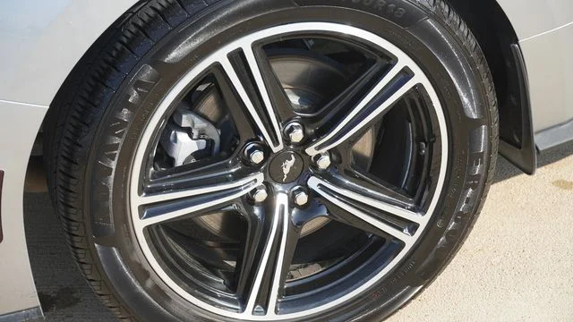 Used 2024 Silver Ford EcoBoost Premium image 11