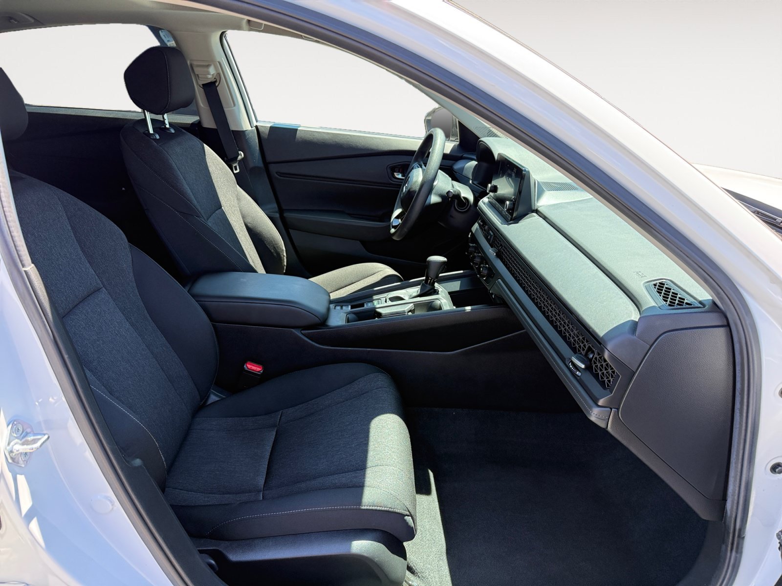 Used 2025 Dlr Honda SE image 19