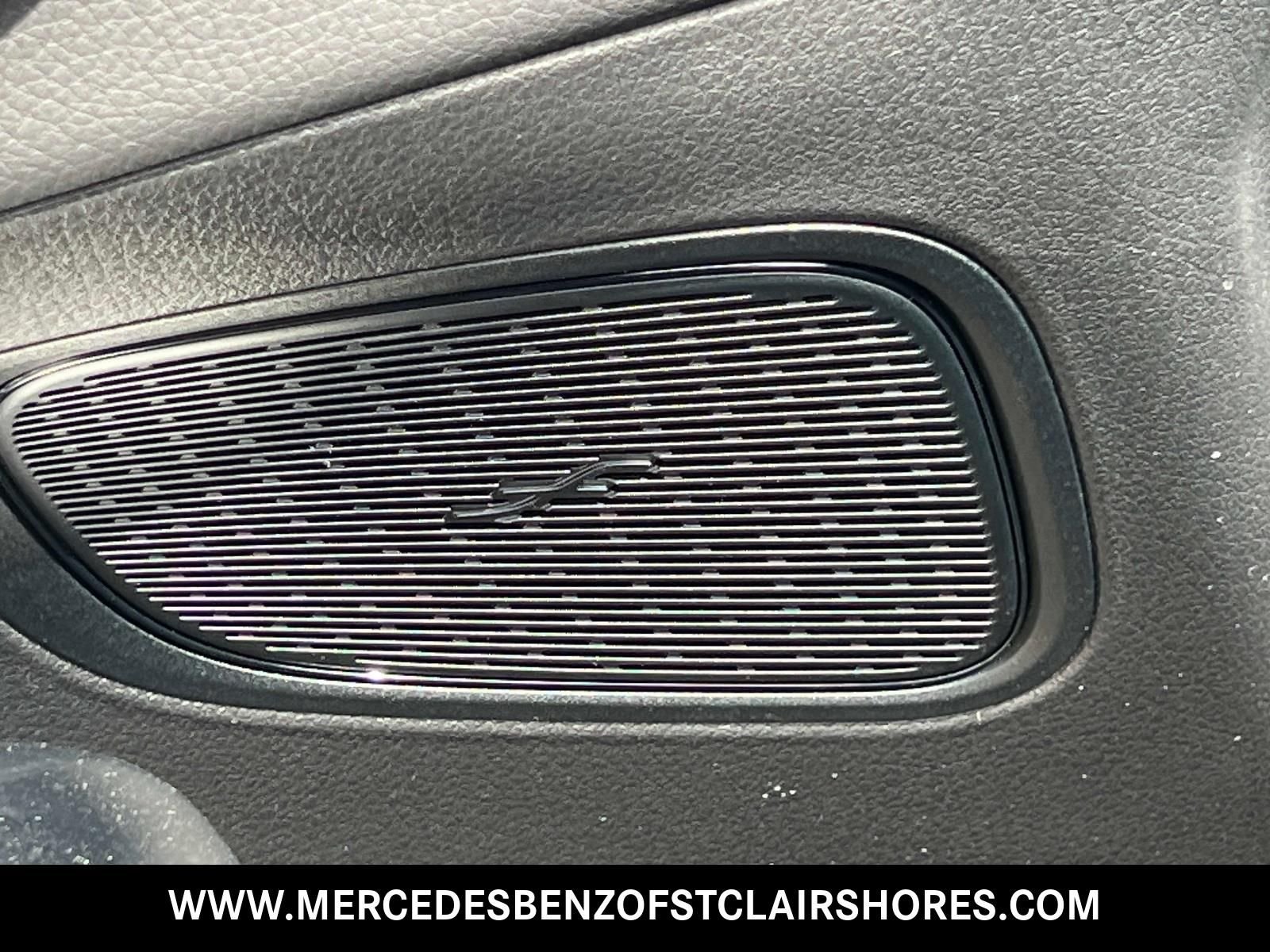 New 2026 Black Mercedes-Benz GLC 300 image 17