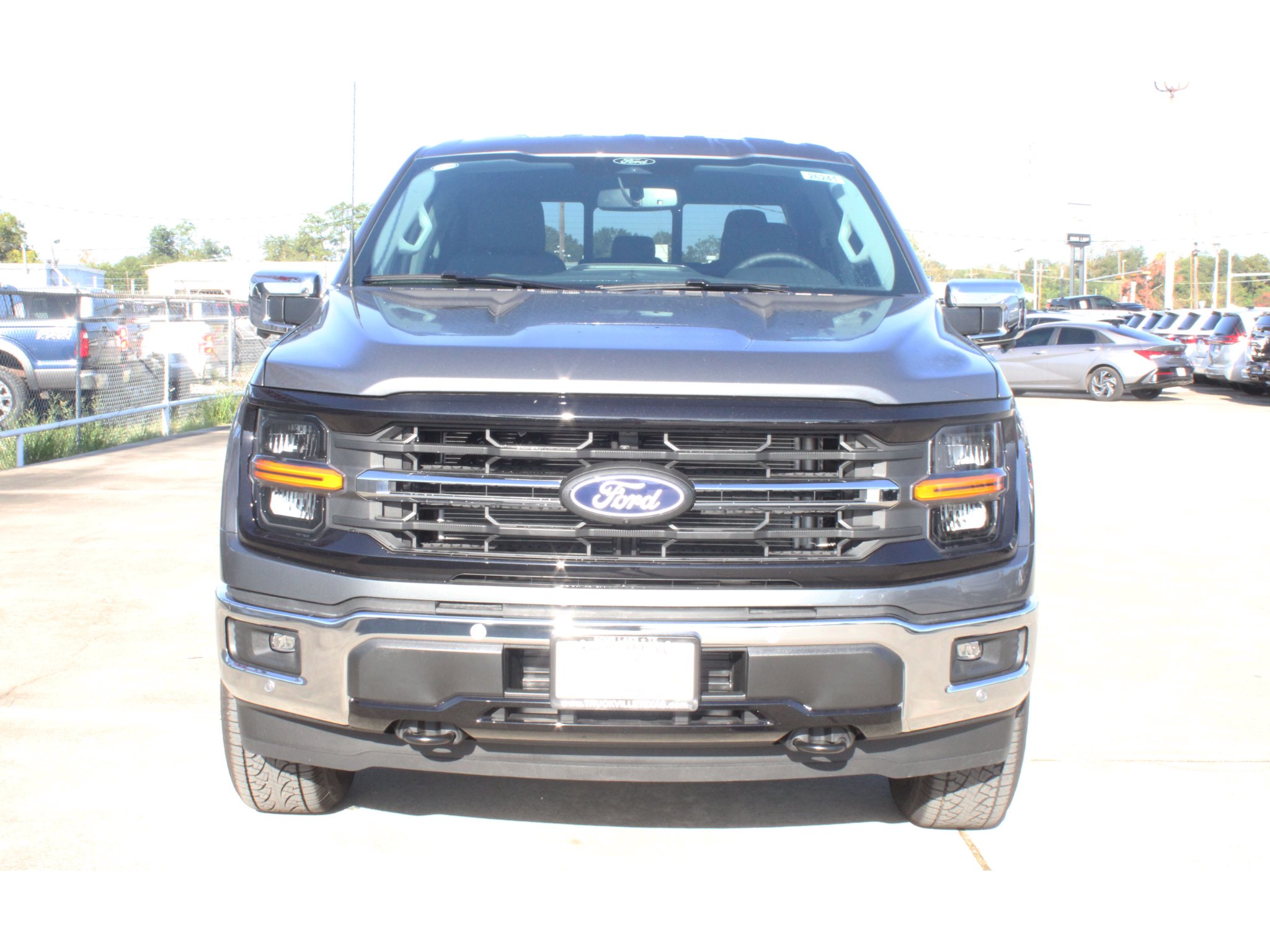 New 2026 Carbonized Gray Metallic Ford XLT image 25