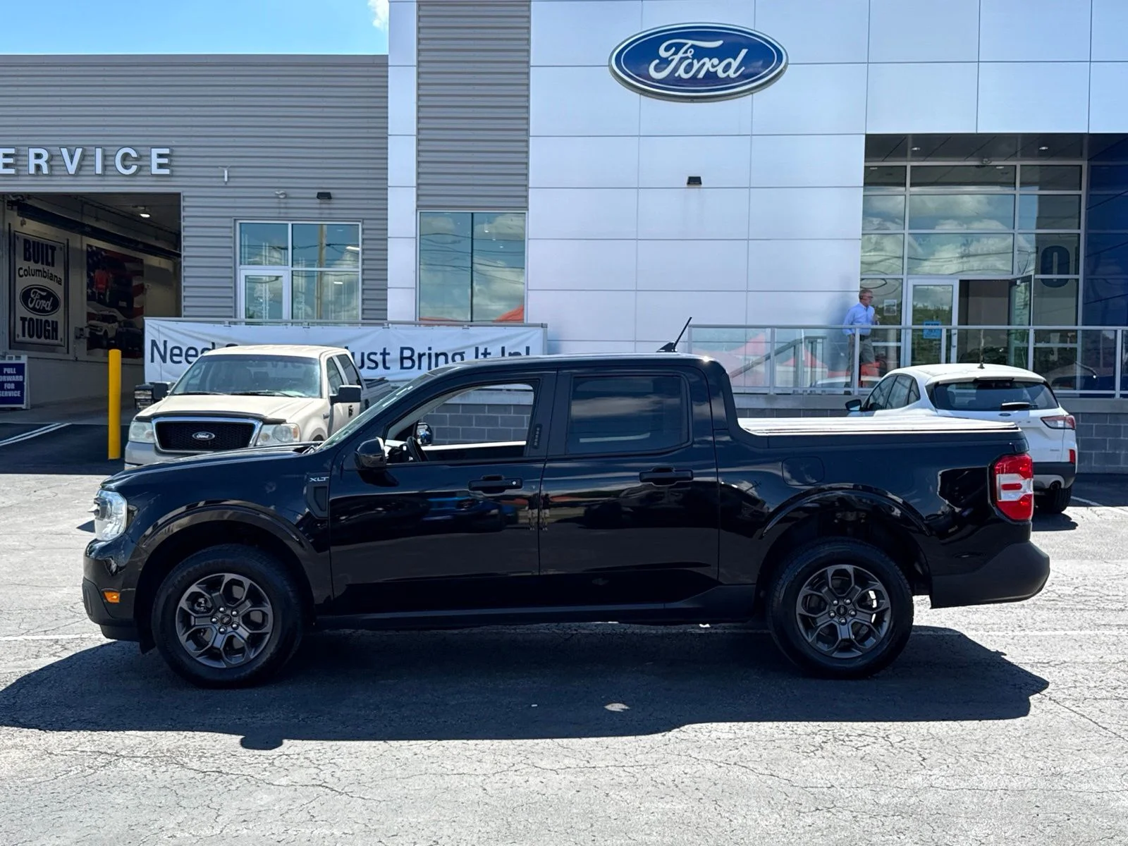 Used 2022 Black Ford XLT image 3