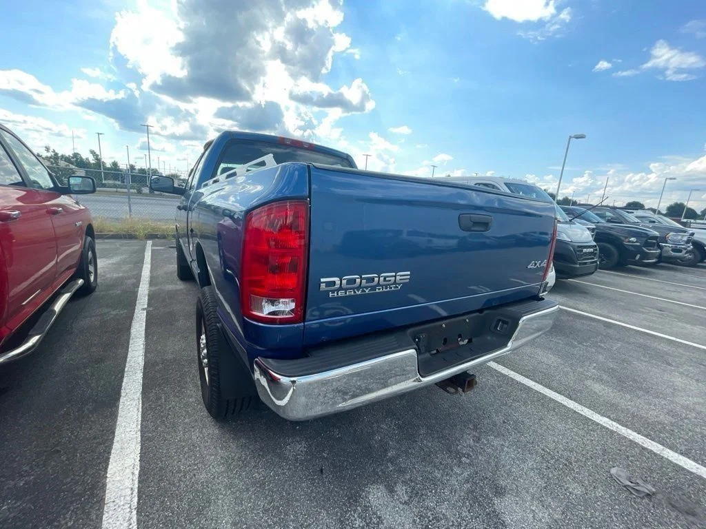 Used 2004 Blue Dodge SLT image 20