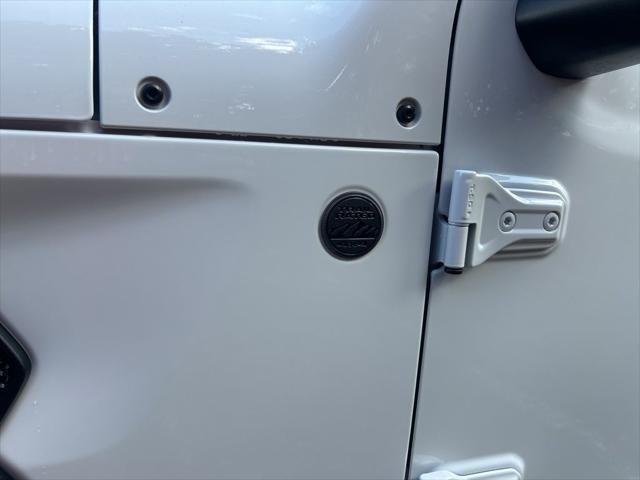 2025 Jeep Wrangler 4-Door Willys - Photo 20