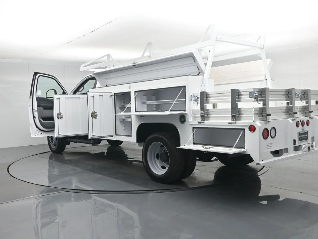New 2025 Oxford White Ford XL image 36