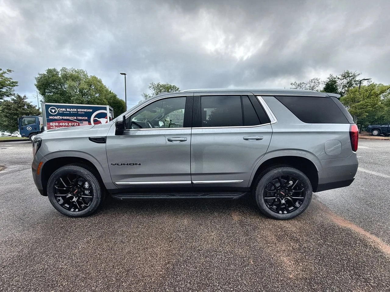 New 2026 Sterling Metallic GMC Elevation image 5