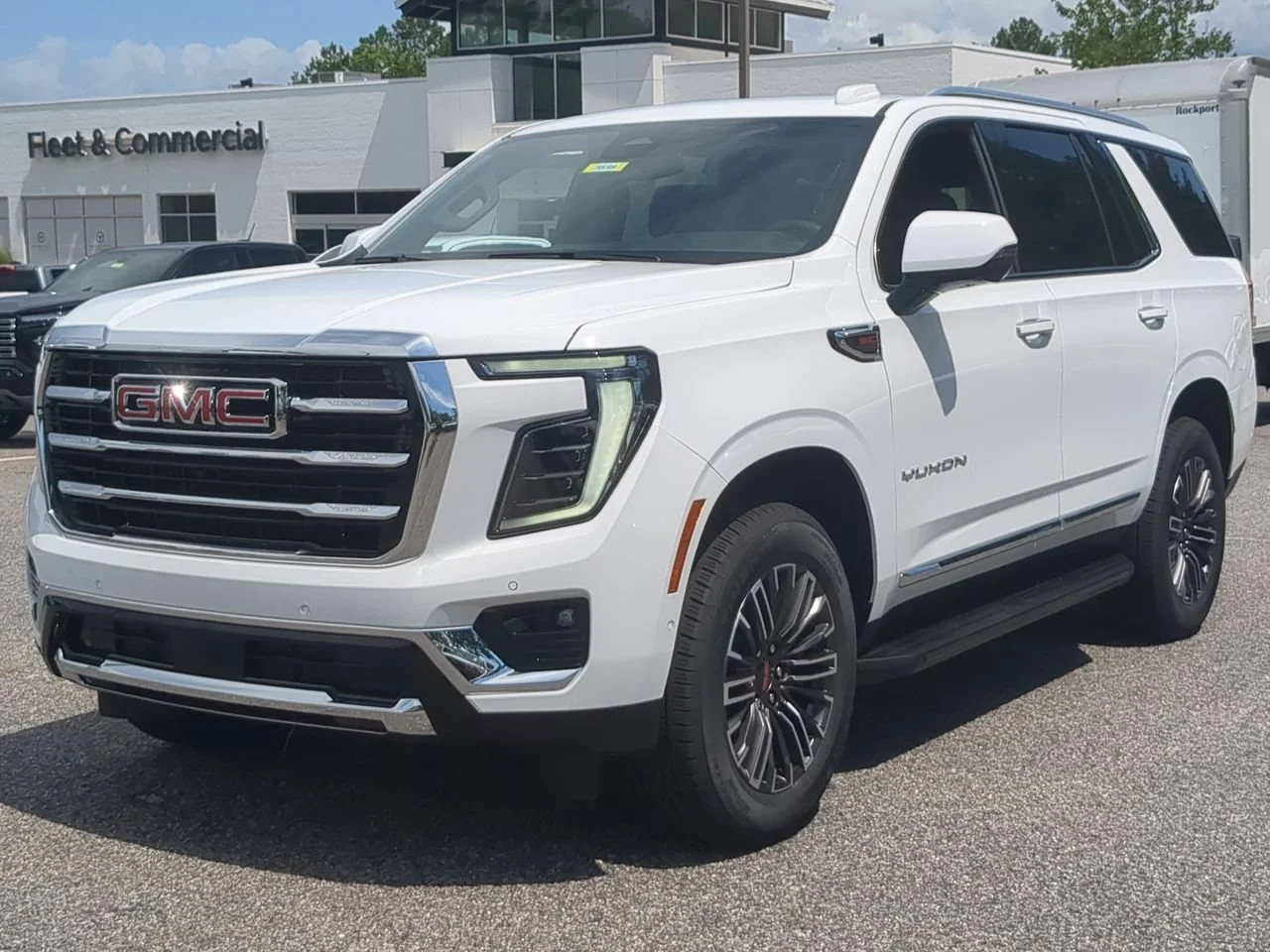 New 2026 Summit White GMC Elevation image 4