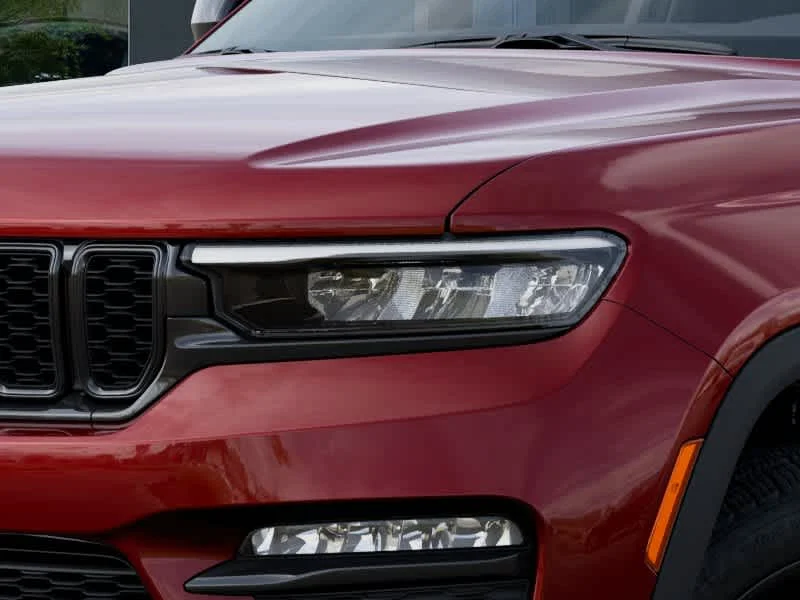 New 2025 Velvet Red Pearl-Coat Exterior Paint Jeep Limited image 10