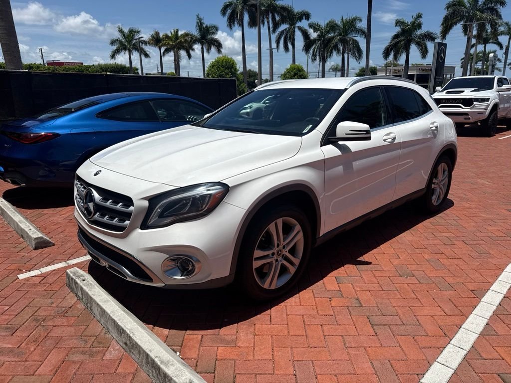 Used 2020 White Mercedes-Benz GLA 250 image 2
