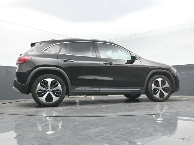 Used 2025 Black Mercedes-Benz GLA 250 image 47