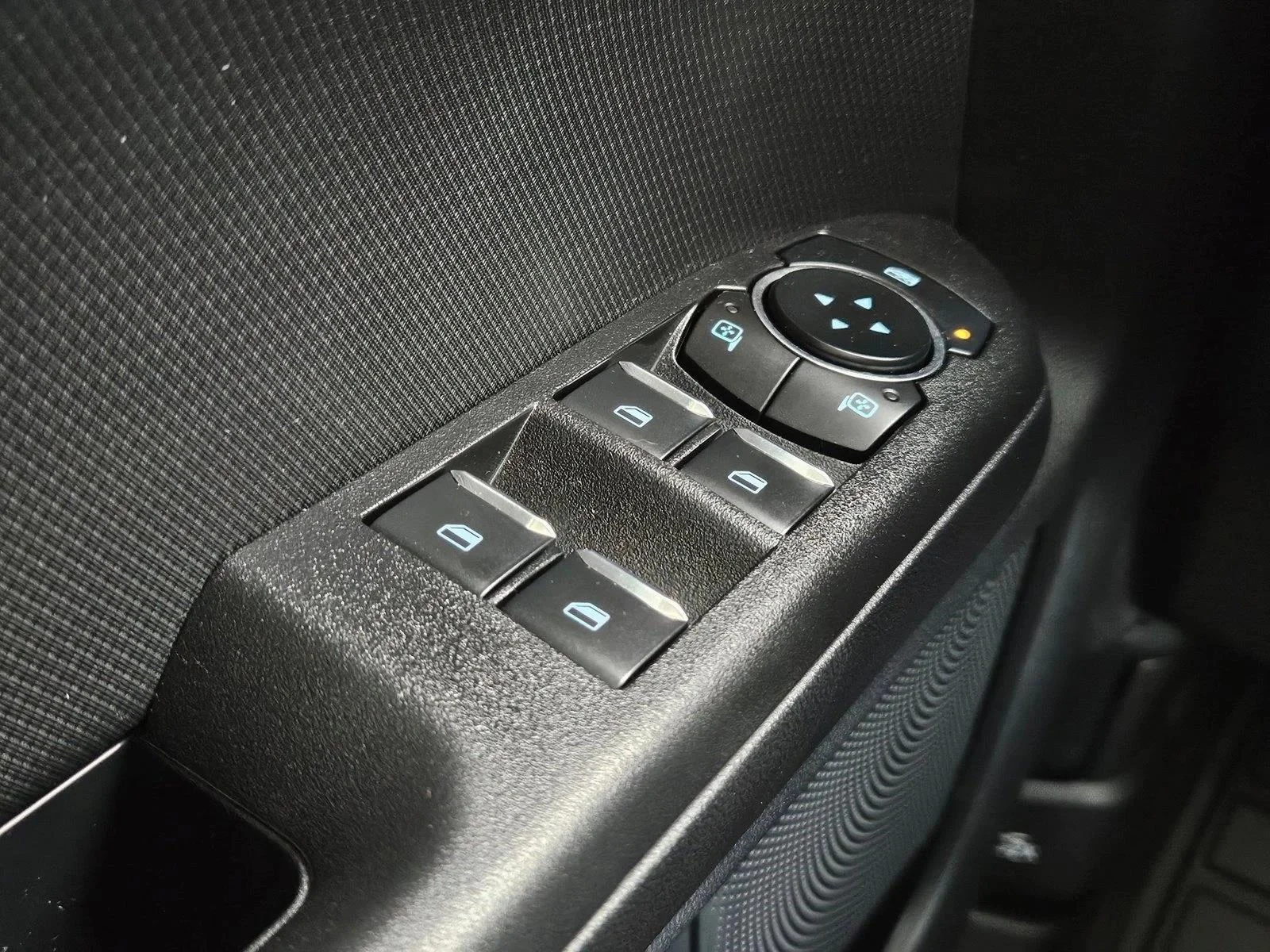 Used 2025 Oxford White Ford Badlands image 20