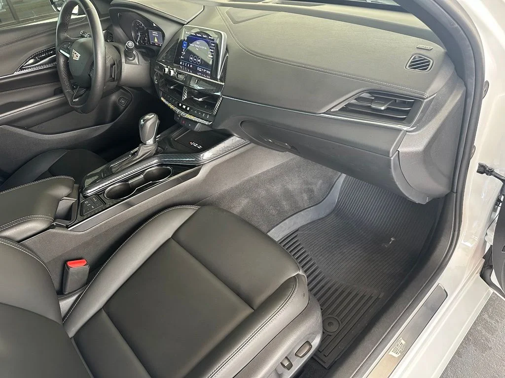 Used 2023 White Cadillac Luxury image 35