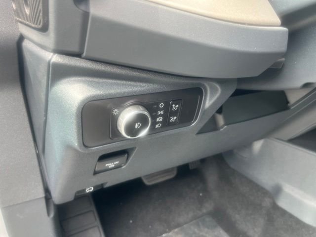 New 2026 Avalanche Gray Ford Outer Banks® image 10