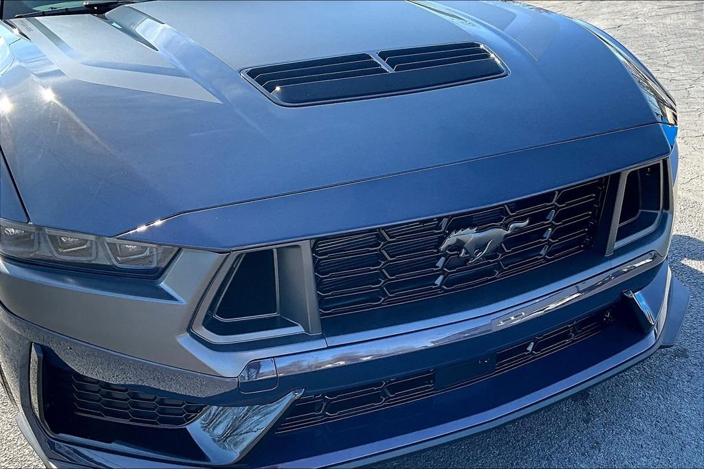 2025 Ford Mustang Dark Horse - Photo 32