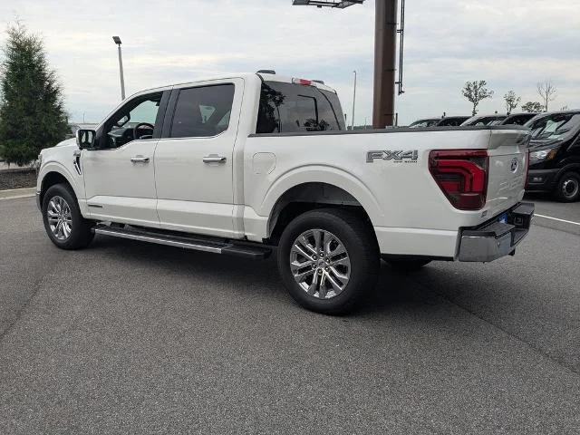 New 2025 Star White Metallic Tri-Coat Ford Lariat image 36