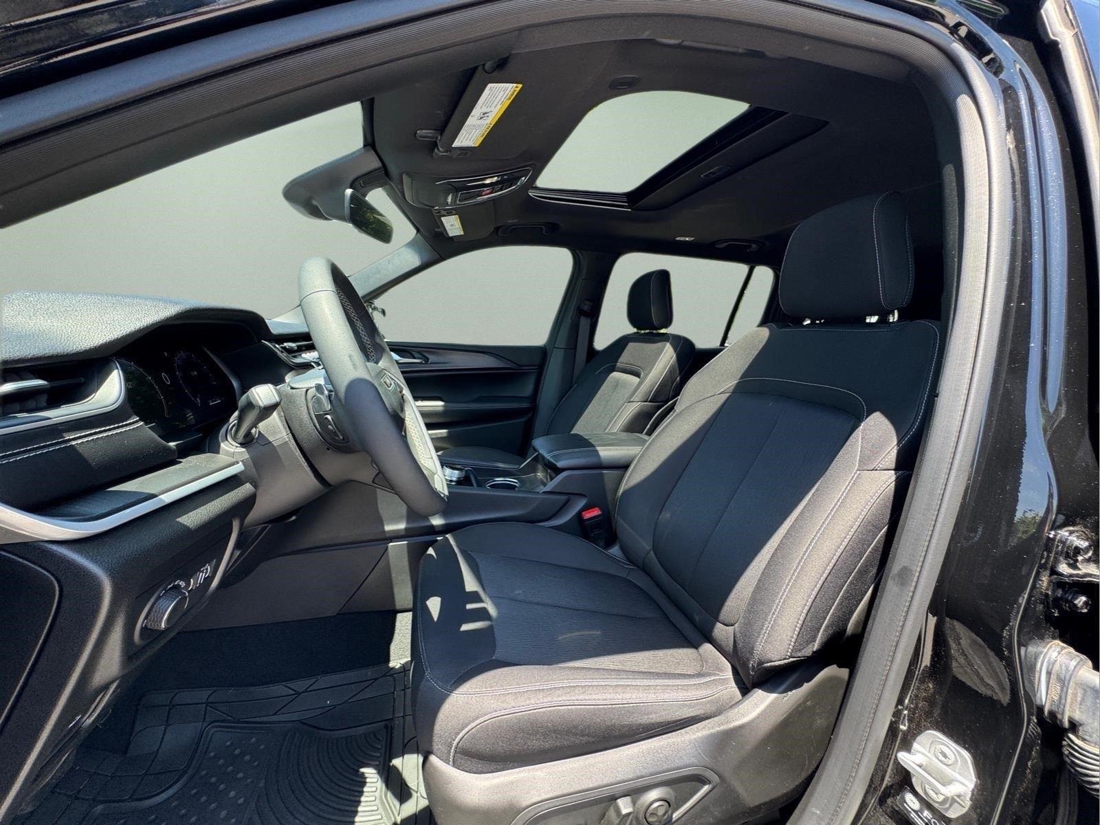 2025 Jeep Grand Cherokee L Laredo - Photo 17