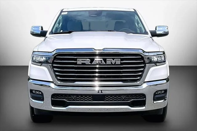 New 2026 Ivory White Tri-Coat Pearl-Coat Exterior Paint RAM LARAMIE image 3