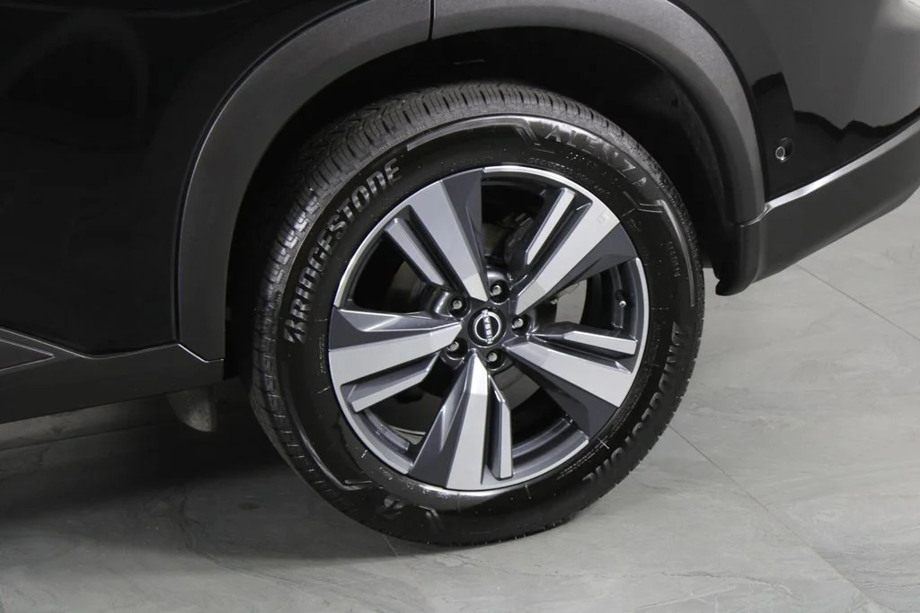 2026 Nissan Rogue SL - Photo 14