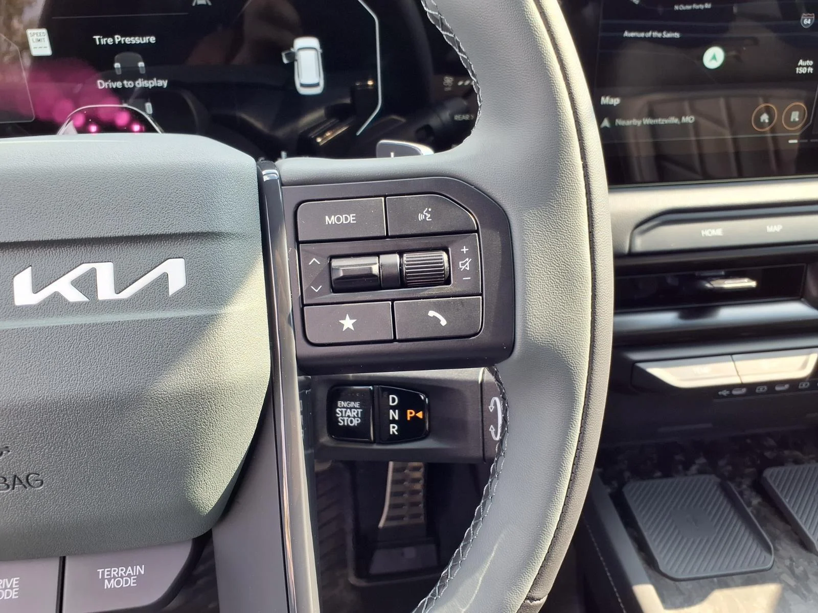 New 2027 Glacial White Pearl Kia X-Pro SX Prestige image 8