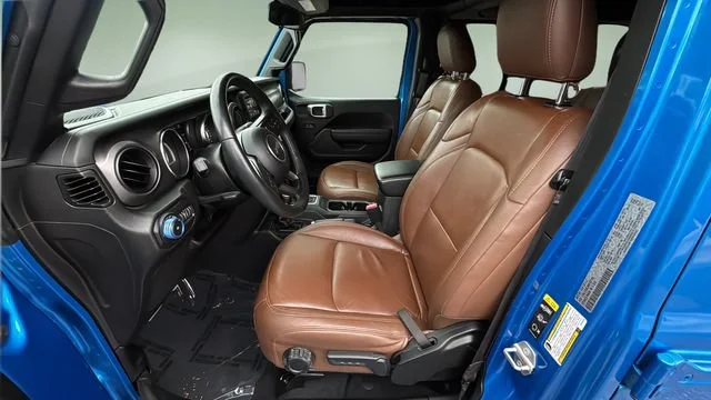 Used 2022 Blue Jeep Sport S 4x4 image 18