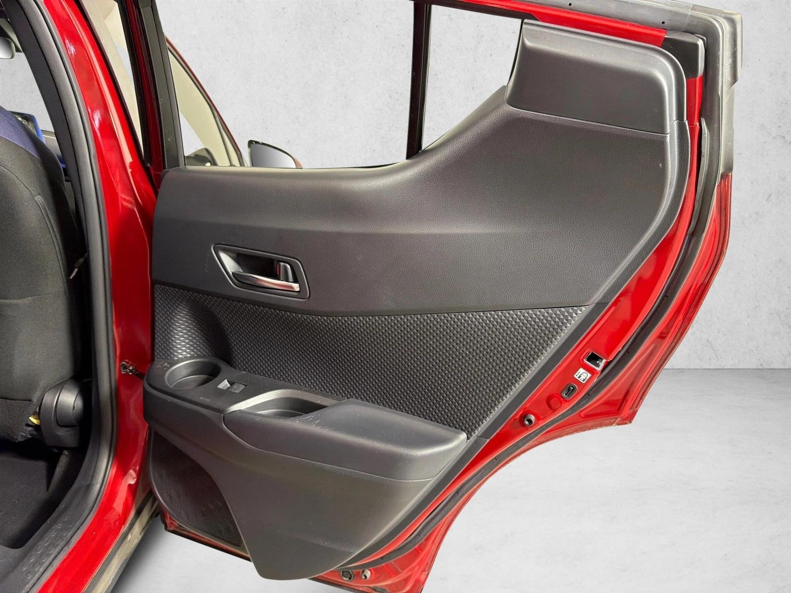 Used 2020 Supersonic Red Toyota XLE image 16
