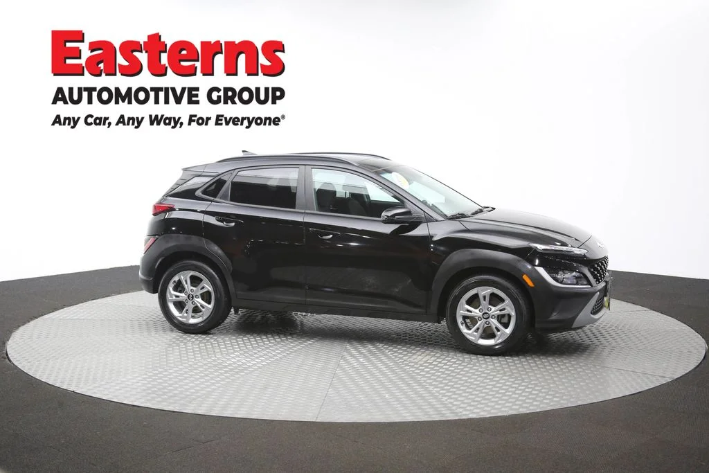 Used 2022 Black Hyundai SEL image 47