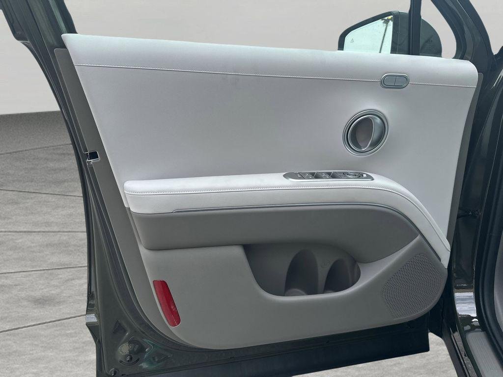 New 2026 Titan Green Hyundai Limited FWD image 14