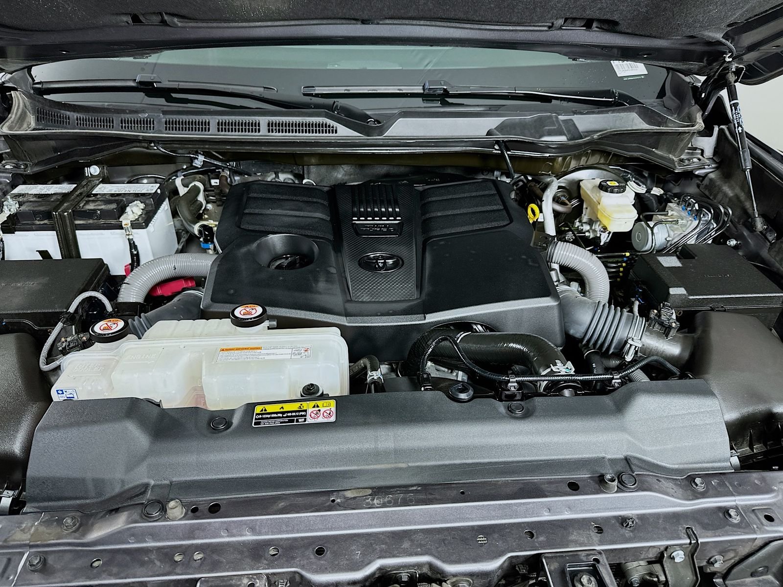 Used 2025 Magnetic Gray Metallic Toyota SR5 image 29