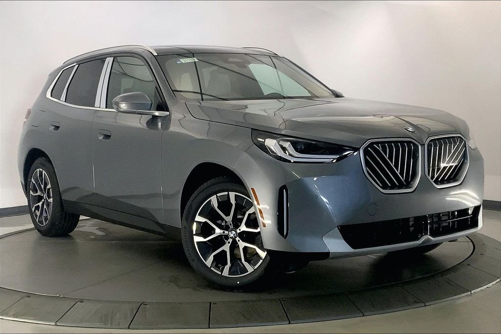 Used 2026 Skyscraper Grey Metallic BMW xDrive image 11