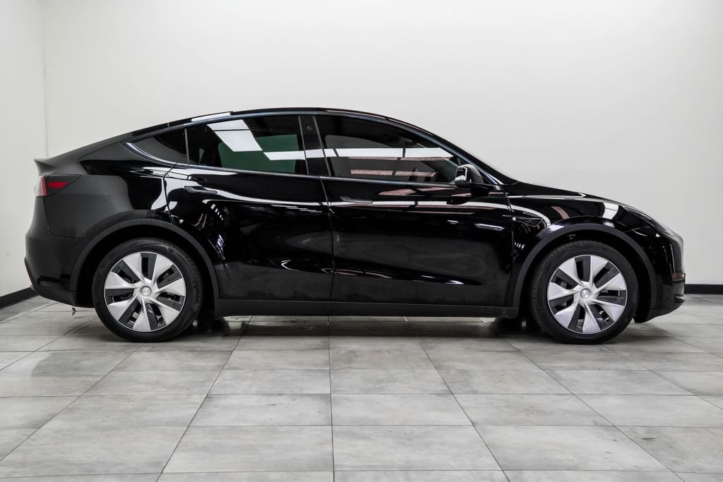 Used 2022 Black Tesla Long Range image 10