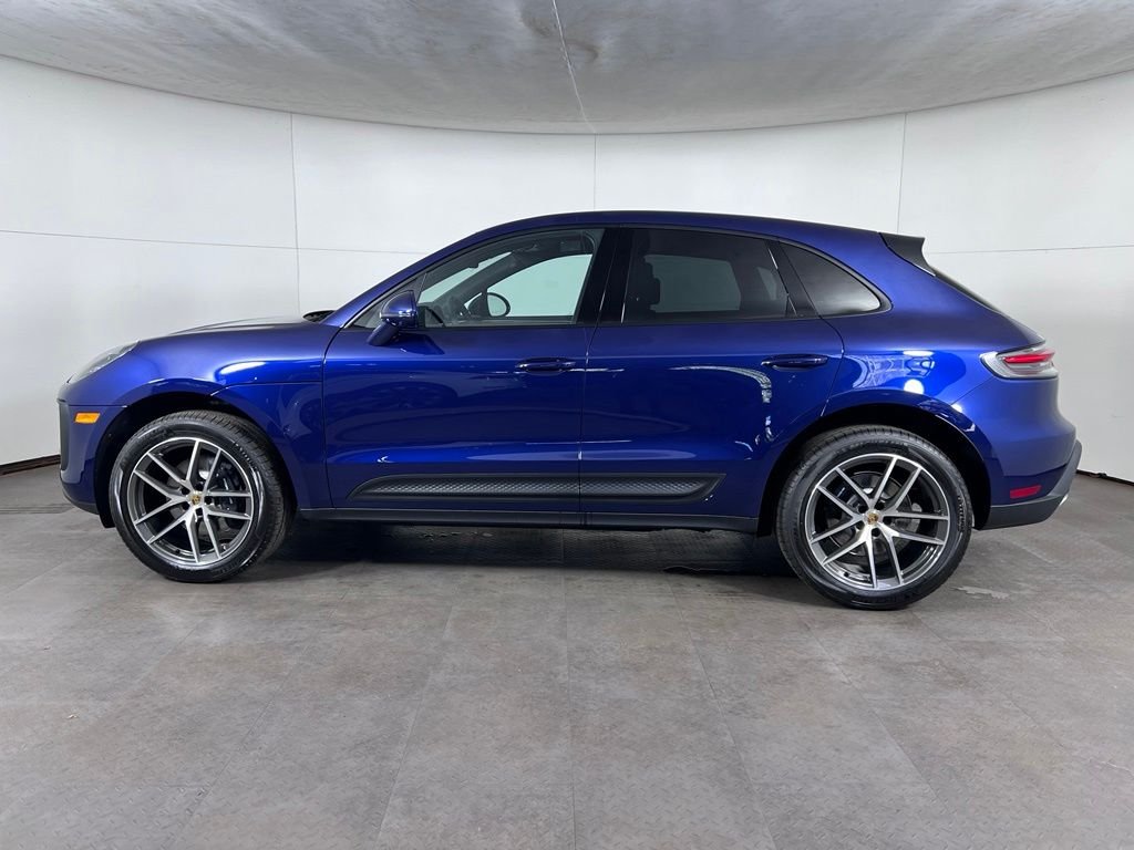 New 2026 Gentian Blue Metallic Porsche  image 2