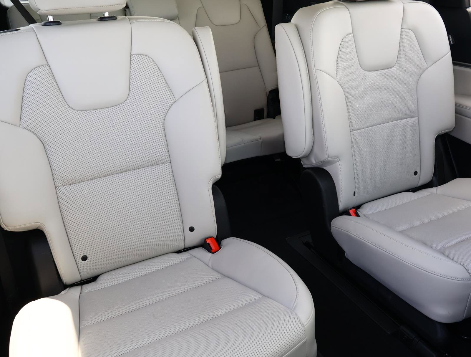 2025 Kia Telluride S - Photo 18