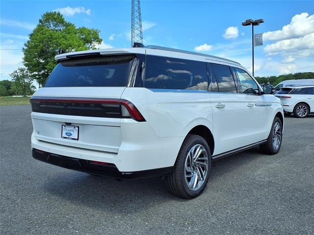 New 2025 Pristine White Metallic Tri-Coat Lincoln Reserve-L image 2