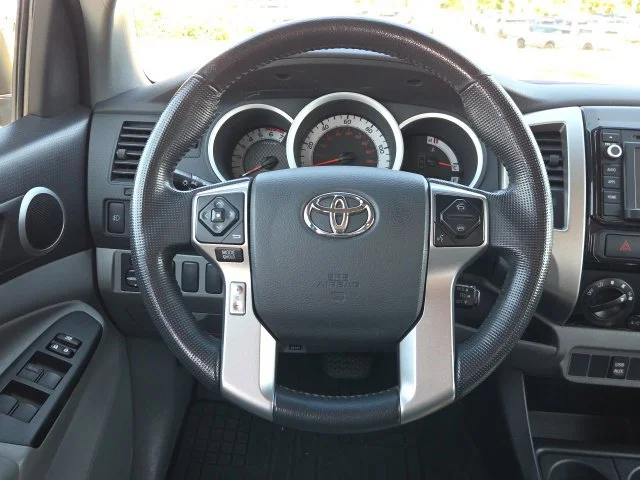 Used 2015 Blue Toyota PreRunner image 12