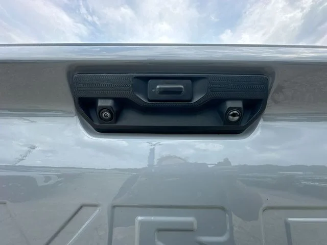 Used 2025 Gray Chevrolet ZR2 image 44